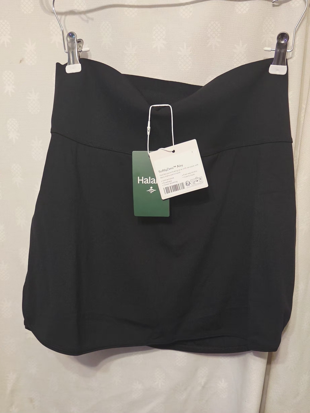 HALARA Black High-Rise Mini Skort